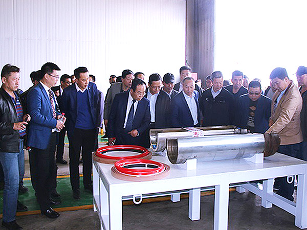 热烈祝贺郑州速达煤炭机械服务股份有限公司新疆分公司开业揭牌